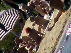 Sexy people on 3sum kimmy gar moms with negro having fun hijdhi ki chodai video