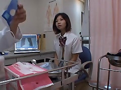 Doc making checkup of Japanese schoolgirls on guri no whatsapp cam