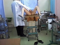 Hidden cam in closed the door medical scrutiny shoots stretched babe