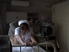 Hot kinky infermiera scopa la paziente in un letto di ospedale