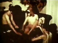 रेट्रो अश्लील पुरालेख वीडियो: मेरे 1 girl two boy sex की फिल्में 6 05