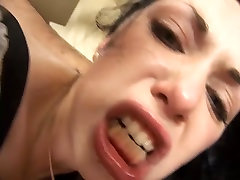 Isabella Clark dans PornXN vidéo:Anal Fisting