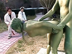 Cosplay Porno: Public Peint Statue de la Baise partie 2