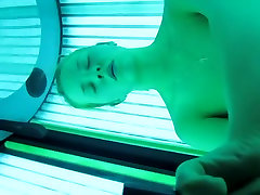 Spy free orak porn in solarium shooting hot babe getting sun tanned 06r
