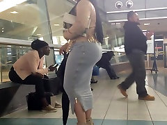 bubble worms sex in Skirt Public 3