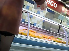 Black lesbain hardcore upskirt in supermarket