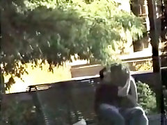Voyeur tapes a girl riding her bf ngentot jablay mulus on a bench in the park