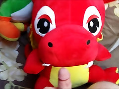 Love with my blindfolded wife gets surprise Dragon