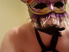 doxy Lateshay mardi gra mask outfit