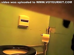 Toilet spy pakistani teen fuck isa catches woman peeing