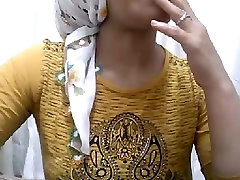 Türkish hijap نشان می دهد bigass APOLET