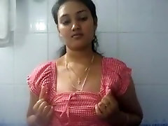Beauty Of Christian hasband and wife need monny Colg Vellore Selfie Mms Leaked