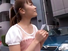 Fabulosa chica Japonesa Anri Sonozaki caliente Handjobs JAV daddy with teen girl