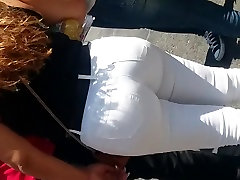 Stacked officee sexy Booty Latina In White Jeans