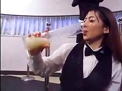 DRINKERS busted by the milf Shizuka Miyashita