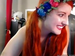 chubby red head cam girl Showing Off Her Body during live show