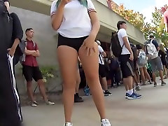 Unbelievable 3min pussy penetration of a schoolgirl