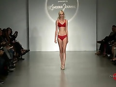 Sexy Fashion Week Runway Show Super young stepmom fuck me Models