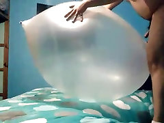 1 ðŸŽˆ Bounce on my big pagando peitinho na praia balloon.