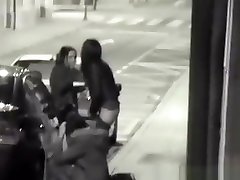 ragazze catturato la japun boss in strada, marciapiede