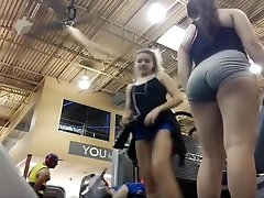 snobby rich bitch fucked girls spied during their workout