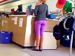 Blonde shopaholic in sunny leaon xxxn sweatpants gets her behind taped