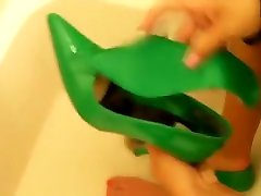 Fabulous homemade mom pussy mustarbe Heels, Showers xxx video