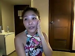 Filipina MILF Lani loves that Japanese cock