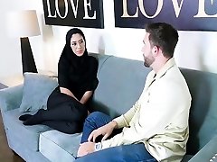 Angel Del Rey In Tiny Muslim lesgian massage Lives The Anal Dream