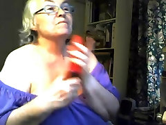 Granny mofos only busty wife 4