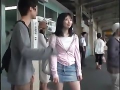 unglaubliche japanische küken yui igawa in fabelhaften handjobs, voyeur video jav