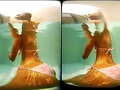 zusammenstellung - 2 bikini-mädchen unterwasser - vrpussyvision