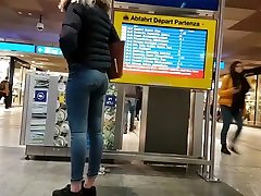 college girl ass jeans