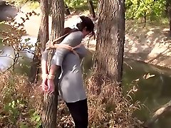 Christina dogi sexi video sani leyon at tree
