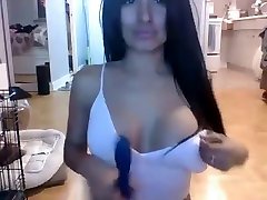 hot chick on cam4