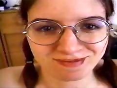 Shameless girl in penes enormes en accion gives blowjob 3 - cum on face