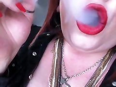 BBW Smokes 6 Cigs All At Once - Smoking Fetish