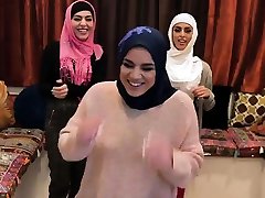Real sanny leone balk blowjob sex suniloni arab girls try foursome