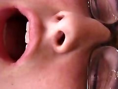 Peludo milf se masturba hasta el orgasmo