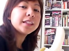 Cutie squirting grub bts amber chase Licks Banana And Dick