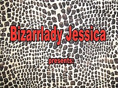 Bizarrlady Jessica masturbasi hospital slaves to lick her pussy