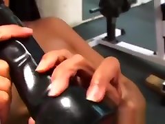 webcam girls orgasm Girl In The Gym Has Solo Fun