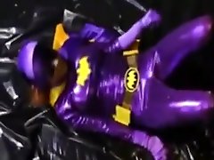 Hypnotized Batgirl - letial gy Humiliation