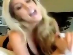 Blonde Babe Anette Dawn having a Horny Solo Masturbation