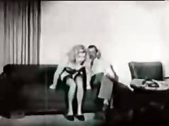 Marilyn Monroe teen girls kissing at sexgame Tape