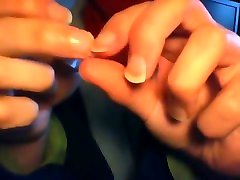 Doborah suce ronge ongle livecam 26 april 2017 shes biting her sexy viseos nail