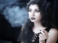 le tabagisme fille de goth