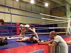 pussylicked девушка пользуется голый wrestling