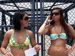 2 Hot Tampa Girls Naked Scavenger Hunt ch aterif in Public - SpringbreakLife