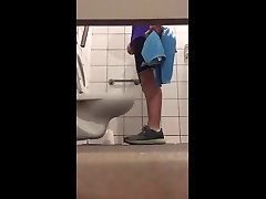 spy gadis bertudung diraba tetek young cock pissing wc